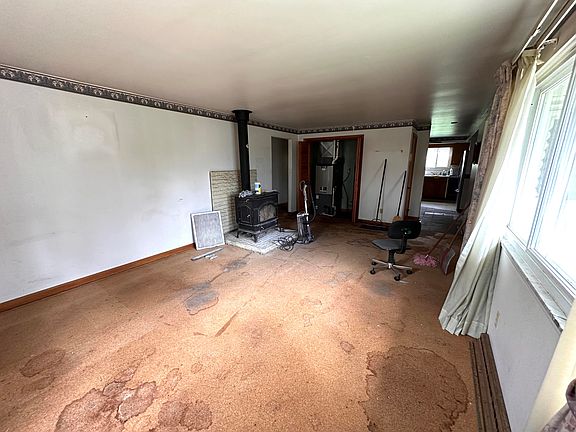 5th image of 2351 S Carriage Hill Dr