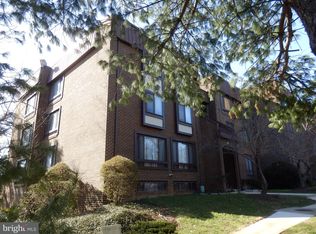 112 Roberts Ln APT 101, Alexandria, VA 22314