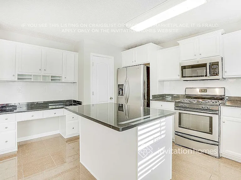 702 Sycamore Dr — Photo 9