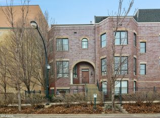 2614 N Hermitage Ave, Chicago, IL 60614