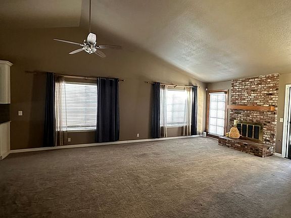 3rd image of 1045 N Oakwood Ct