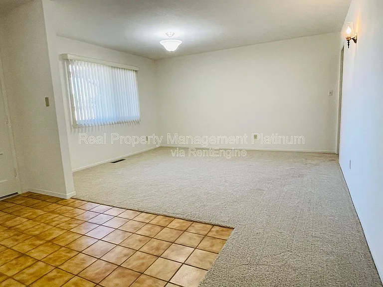 1055 W Fremont Ave — Photo 15