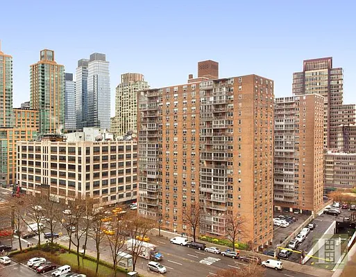 Sold by Halstead Real Estate | media 5