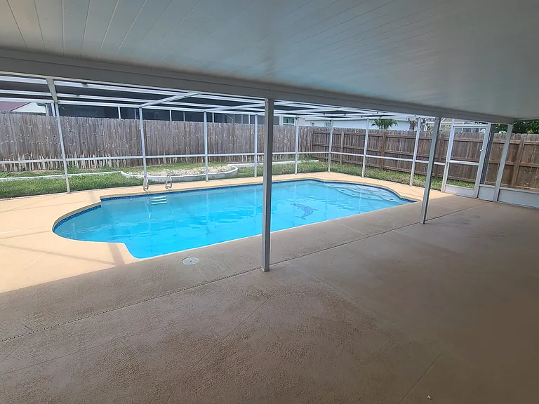 1815 N Banana River Dr — Photo 34