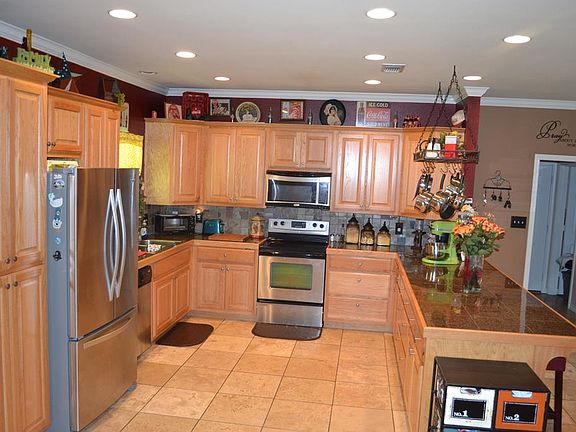 2nd image of 117 Creekwood Dr