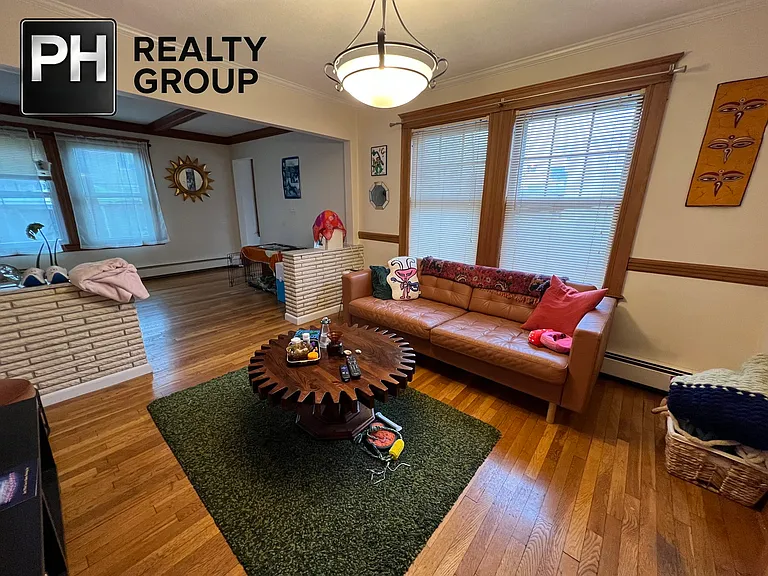 385 Arlington St #1 — Photo 7