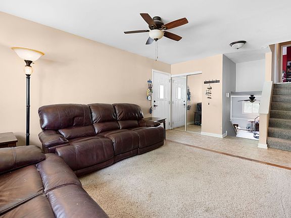 4th image of 340 Kristina Dr