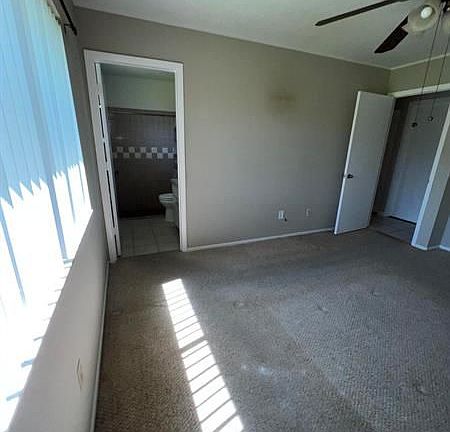 3rd image of 468 SW Lakehurst Dr