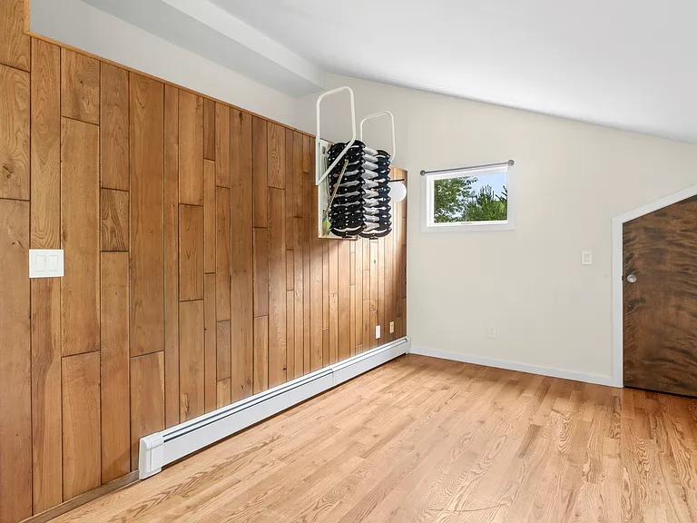 80 Old West Lake Dr — Photo 10
