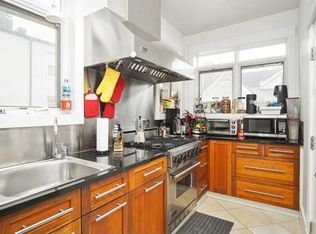 26 Babcock St #1TB, Brookline, MA 02446