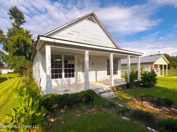 604 Central St, Belzoni, MS 39038