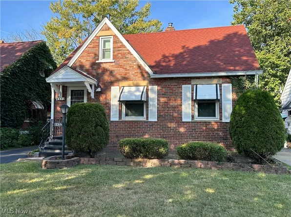 4432 Glenview Rd, Warrensville Heights, OH 44128