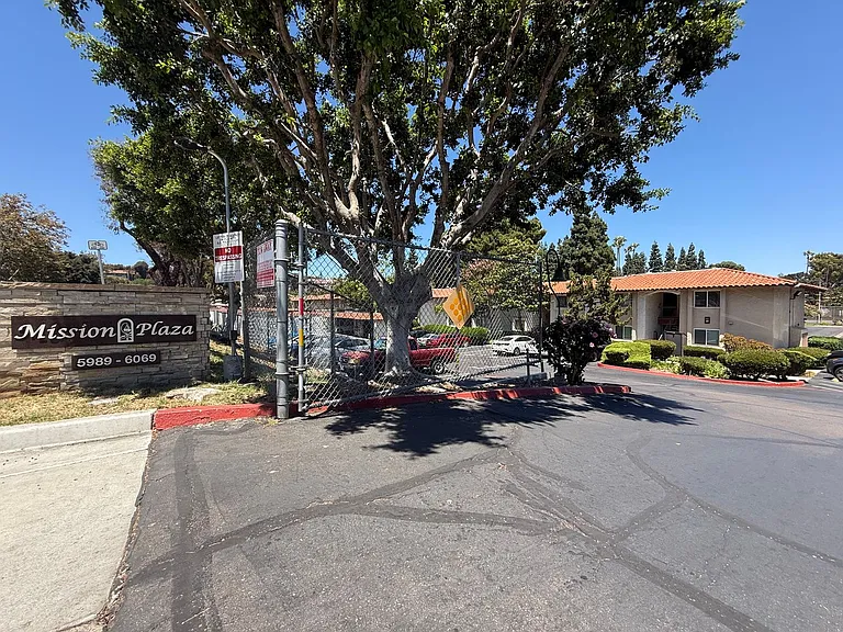 5999 Rancho Mission Rd #101 — Photo 24