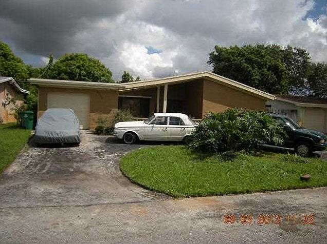1st image of 6753 Camelia Dr