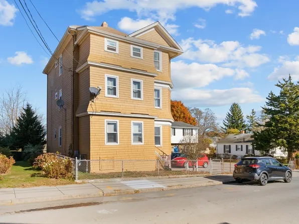 438 Buffinton St, Fall River, MA 02721