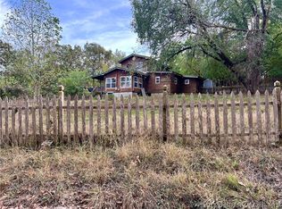 3081 Pine Cove Rd, Edwards, MO 65326