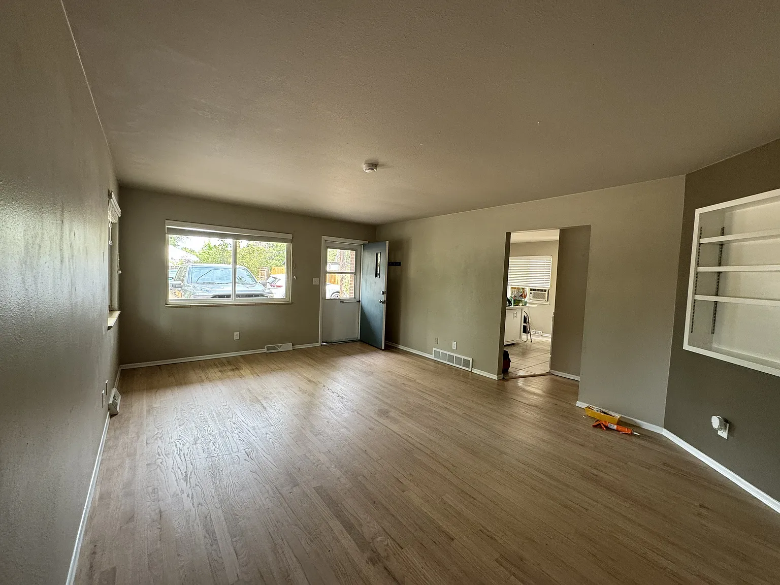 1716 Peterson St — Photo 3