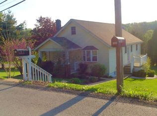 313 Pine Hollow Rd, Trafford, PA 15085