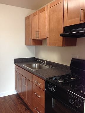4th image of 2801 Seay St APT 1