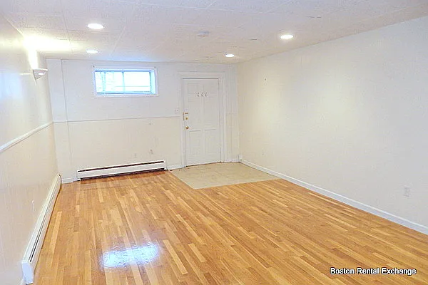 405 Somerville Ave — Photo 2