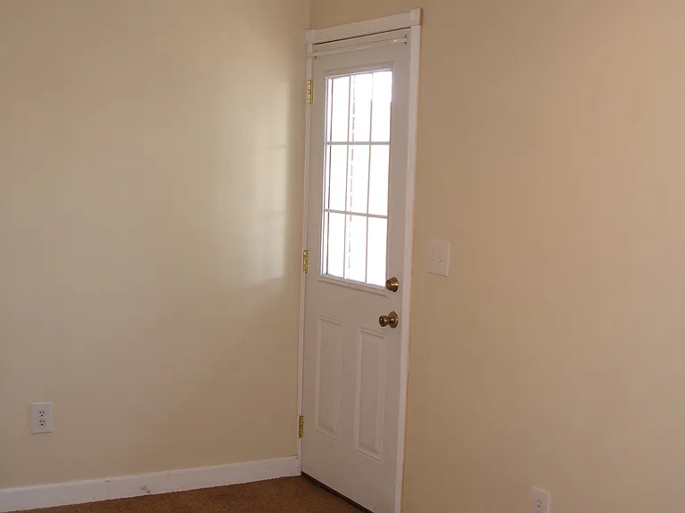 611 S West End Ave — Photo 13