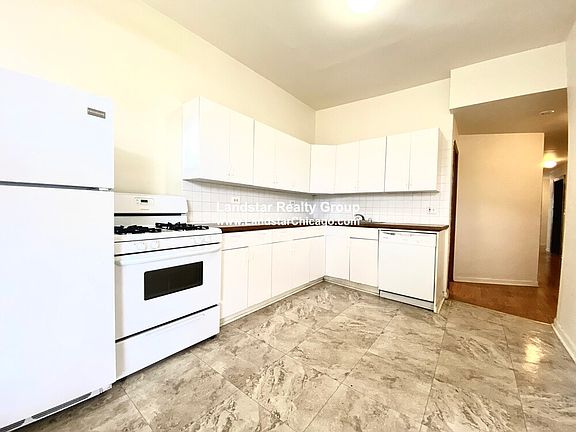 3rd image of 4518 N Magnolia Ave #2