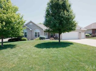 1950 Chestnut Ln, Washington, IL 61571
