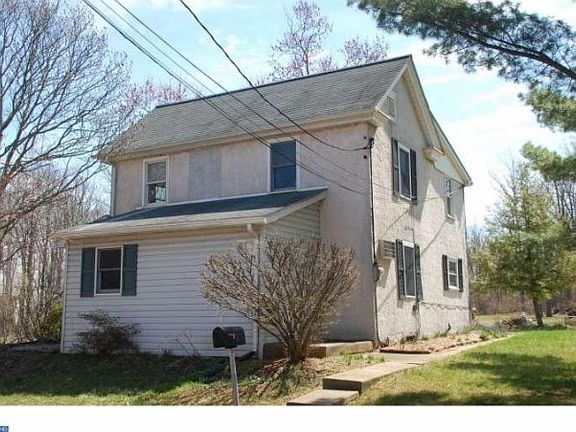 2nd image of 300 E Summit St