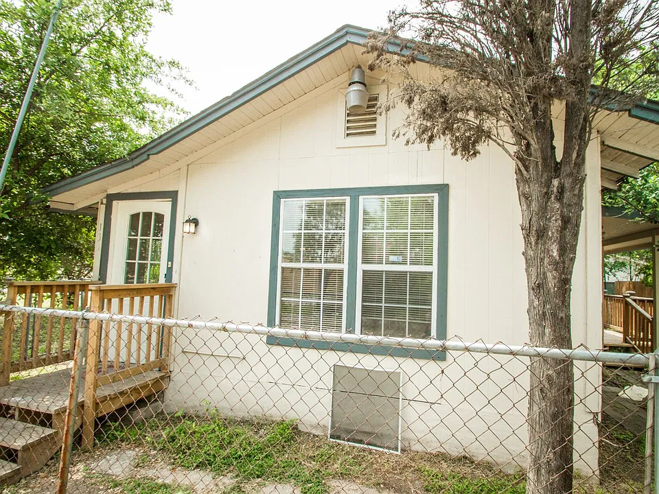 131 E Drexel Ave