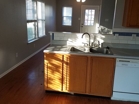 2nd image of 15145 Fawn Hollow Ln