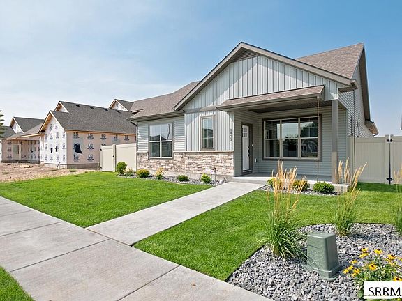 2nd image of 1823 Clarity Ln