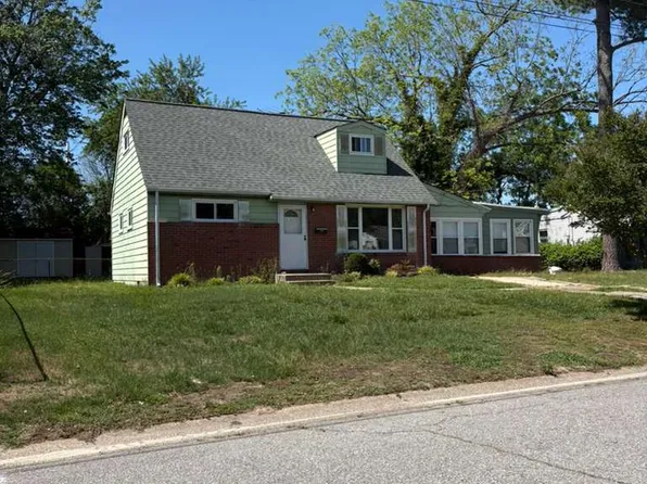 4928 Clover St, Virginia Beach, VA 23462