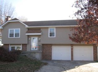 1705 Cinnabar Dr, Raymore, MO 64083