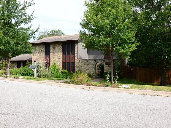 3rd image of 11410 June Dr
