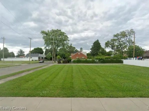 6740 Wyoming St, Dearborn, MI 48126