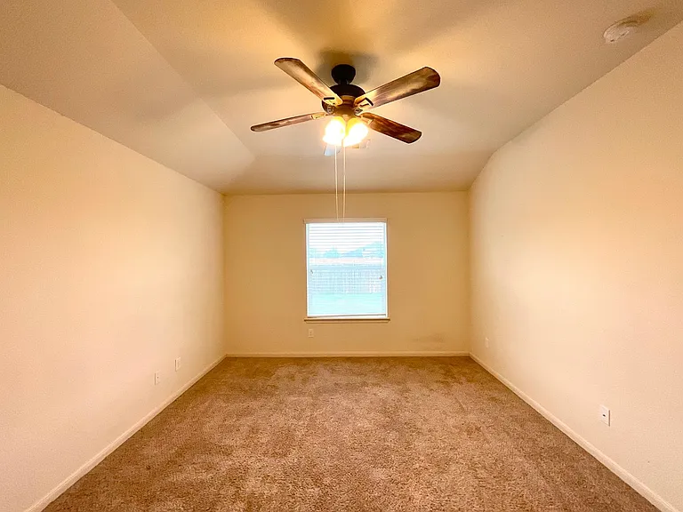 1058 Stone Br — Photo 18