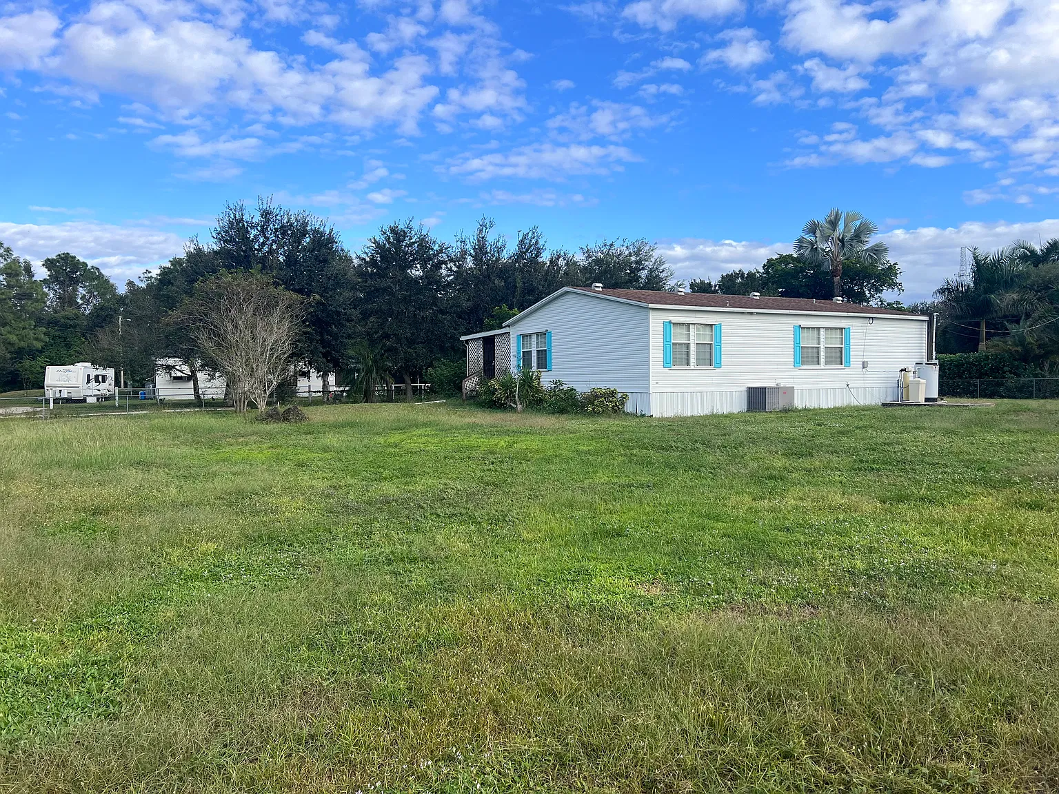 2 bed, 1184 sqft, $1,600 — Photo 2