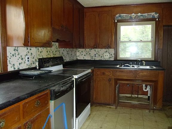 4th image of 105 Clairmont Dr