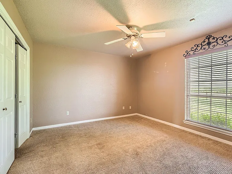 1850 County Road 105 — Photo 21