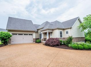1021 Harmony Lake Pkwy, Saint Peters, MO 63376