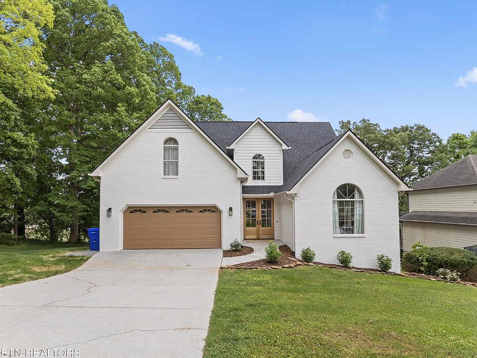 1st image of 3700 S View Cir