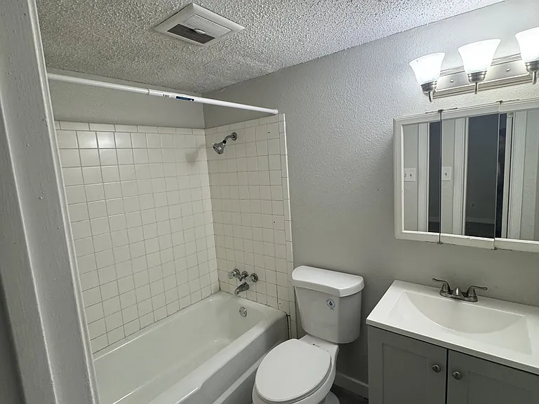 101 North Ave — Photo 7
