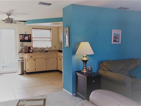 4th image of 12400 Park Blvd APT 106