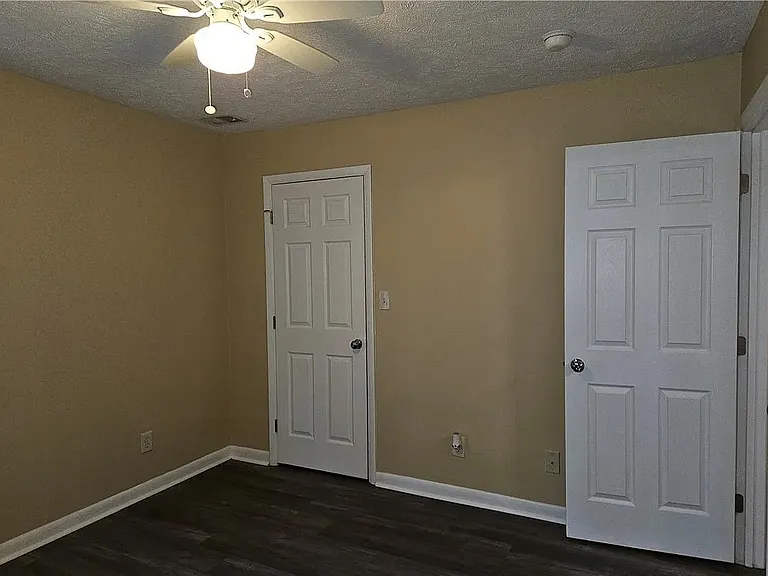 3375 Galleria Dr — Photo 13