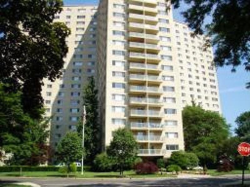 For Sale: 377 S Harrison Street, East Orange, New Jersey 07018