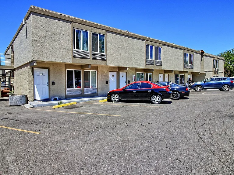 1600 North Ave — Photo 5