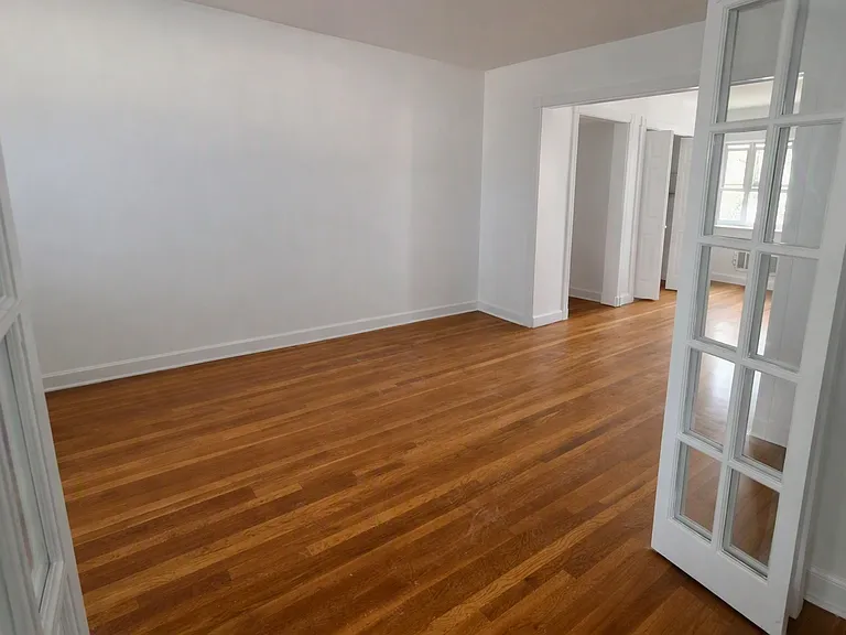 9504 23rd Ave — Photo 9