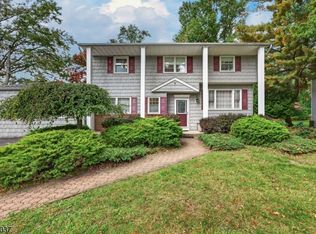 7 Maxal St, Green Brook Twp., NJ 08812