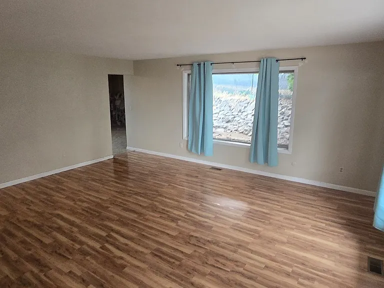 6721 Alva Ave — Photo 11
