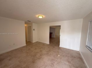 1781 NW 16th St, Miami, FL 33125